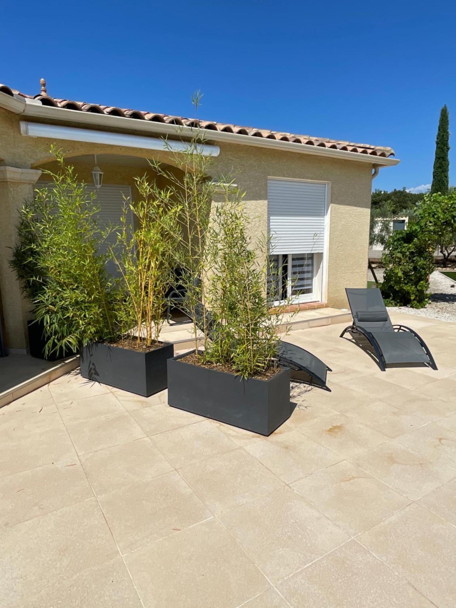 Villa Raphael Régusse Extérieur photo